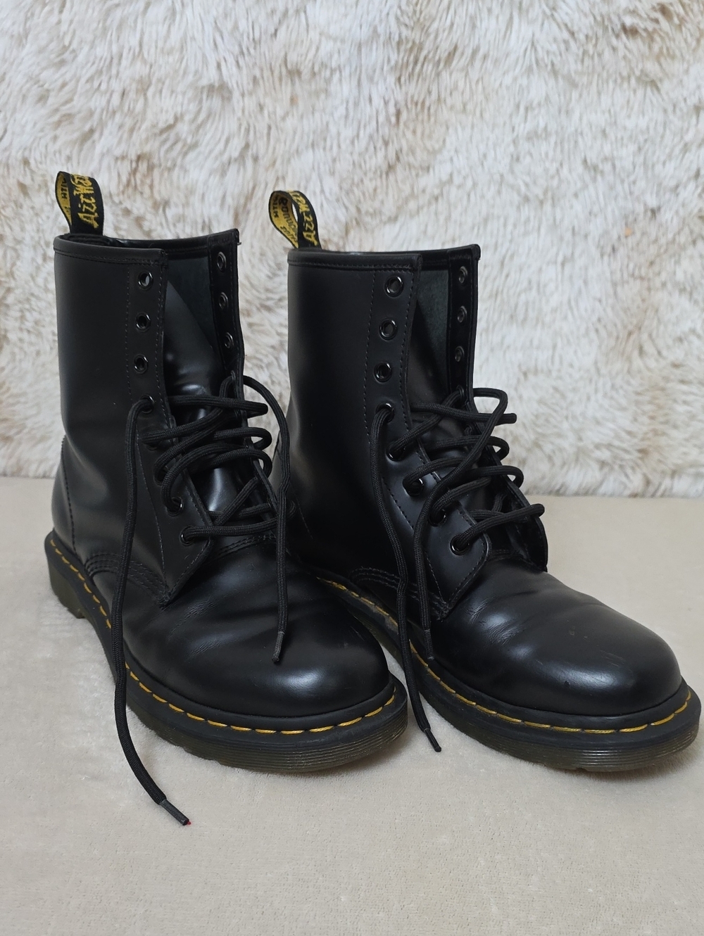 Dr. Martens 1460 Black Smooth Leather 8-Eye Combat Boots Unisex Lace Up size 10